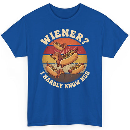 Wiener I Hardly Know Her dachshund T-Shirt Royal product mockup